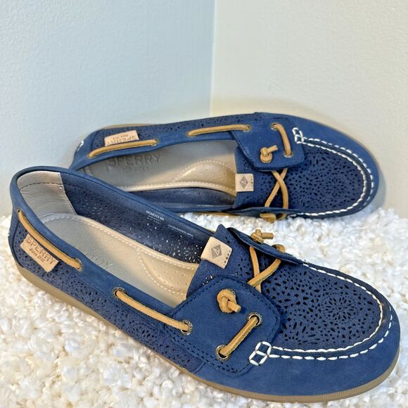 Sperry Womens 9M Coil Ivy Geo Perforated Leather Boat Shoe Navy Blue STS 81621 - Picture 1 of 13